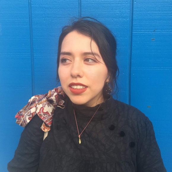 Meet your Posher, Anahi - Picture 1 of 1